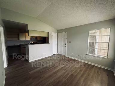 Main picture of Regency Gardens Condos