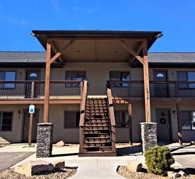 Main picture of 1104 Ballpark Rd