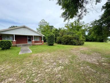 Main picture of 2195 Shipman Rd