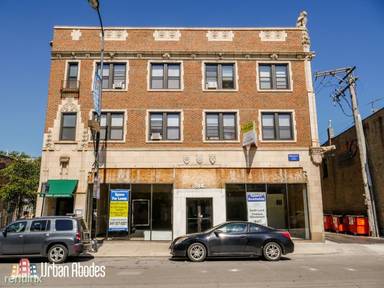 Main picture of 818 W Diversey Pkwy