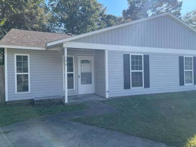 Main picture of 126 Twinwood Dr