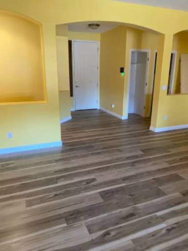 Main picture of 5009 W Desert Ln