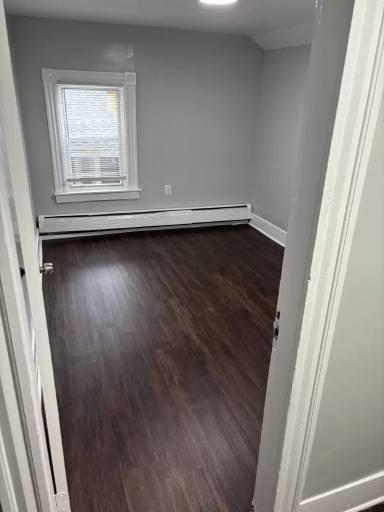 Main picture of 463 Orchard St