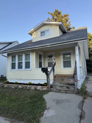 Main picture of 2115 S Martin Luther King Jr Blvd