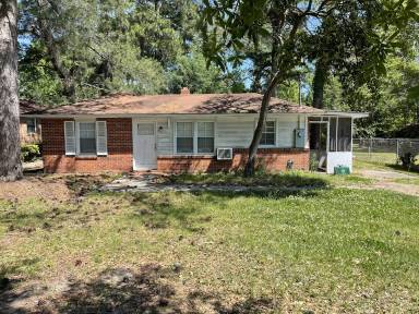Main picture of 817 W Marion St