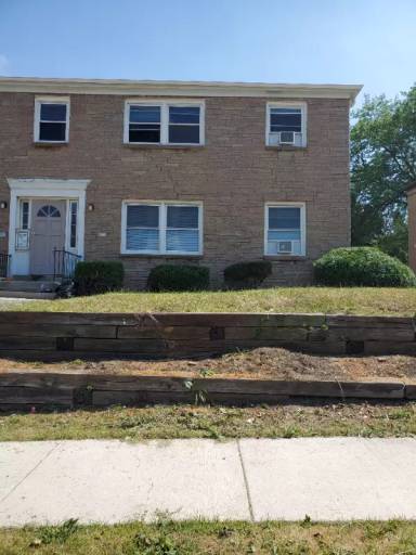 Main picture of 4915 W Oklahoma Ave