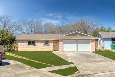 Main picture of 5103 Casa Rica St
