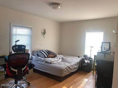 Main picture of 15 Peaceable St