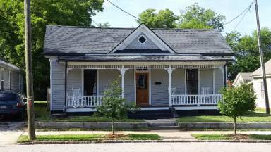 Main picture of 609 E Martin St