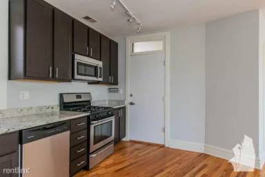 Main picture of 2219 W Wilson Ave