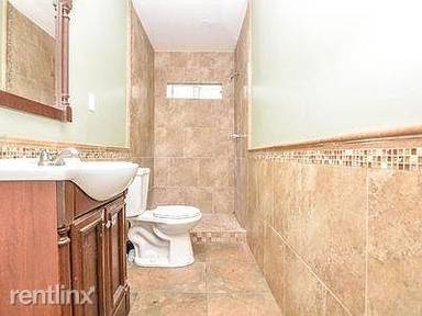 Main picture of 505 Porter St