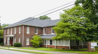 Main picture of 501 S Mulberry St