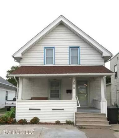 Main picture of 2810 Brady St