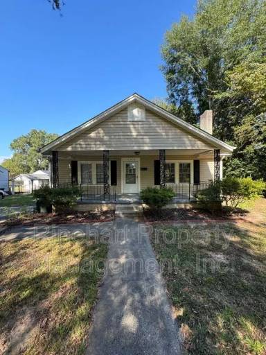 Main picture of 445 Jackson St