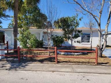 Main picture of 9841 Woodstock Ln