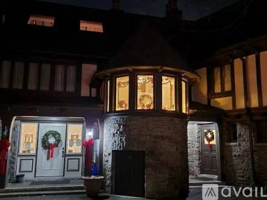 Main picture of 444 W 3rd St