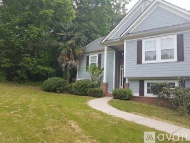 Main picture of 819 Tabby Ln