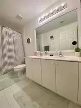 Main picture of 12441 SW 42nd St
