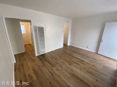 Main picture of 4241 3/4 Redondo Beach Blvd