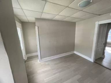 Main picture of 582 Sunbury St
