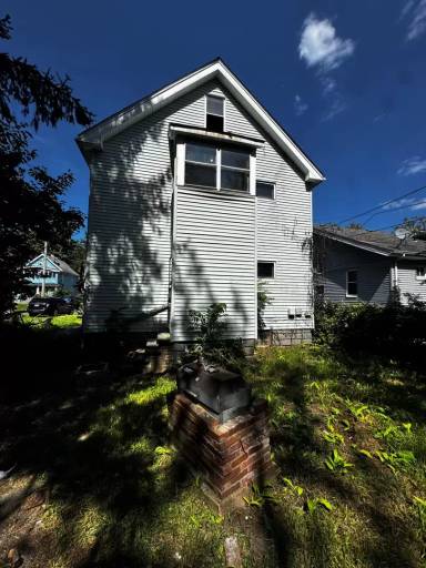 Main picture of 11222 Revere Ave