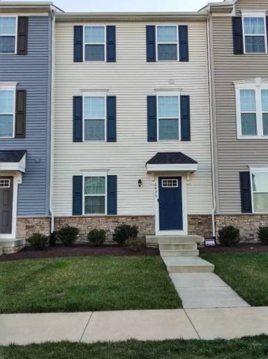 Main picture of 6406 Crittenden Ln