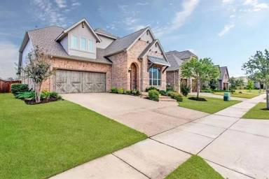 Main picture of 9209 Brownwood Ave