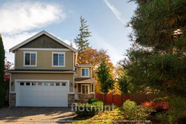 Main picture of 4418 137th Pl SE