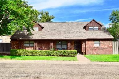Main picture of 5312 30th St
