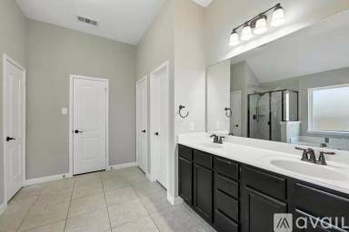 Main picture of 2401 Fall Leaf Ct