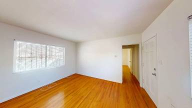 Main picture of 7106 Flight Ave