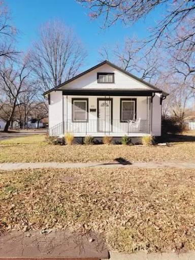 Main picture of 1601 N Jeanette Ave