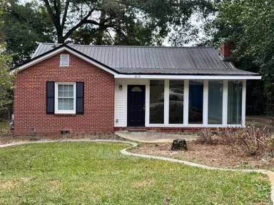 Main picture of 2112 41st St