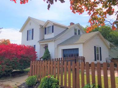 Main picture of 406 Elmwood Pl