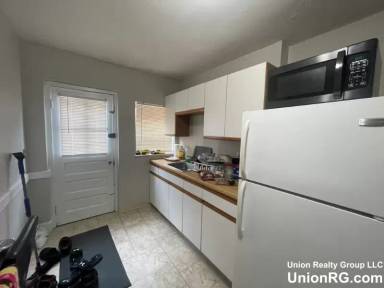 Main picture of 20 Brock St