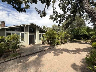 Main picture of 2350 Alameda de las Pulgas