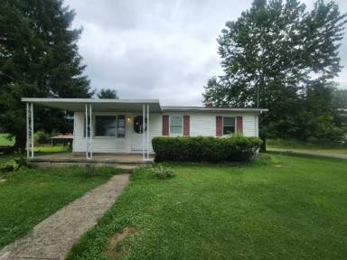Main picture of 13233 Youngs Corner Rd