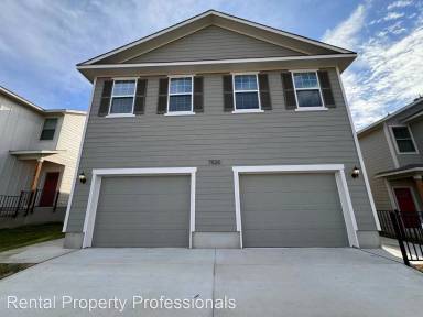 Main picture of 7520 Magnolia Vlg