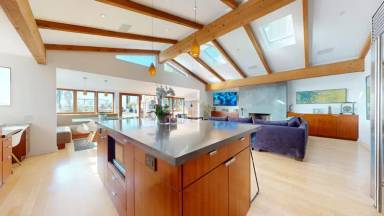 Main picture of 3205 Bayview Dr