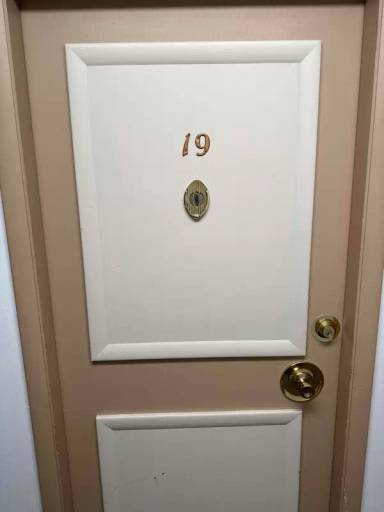 Main picture of 3516 Russell Blvd