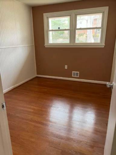 Main picture of 9211 Saint Andrews Pl