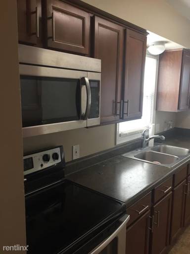 Main picture of 3480 S 82nd St