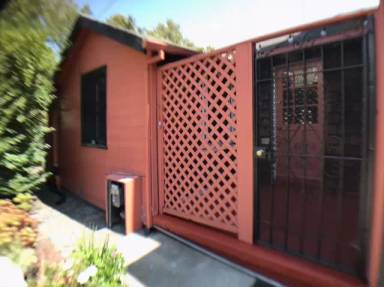 Main picture of 1147 Francisco St