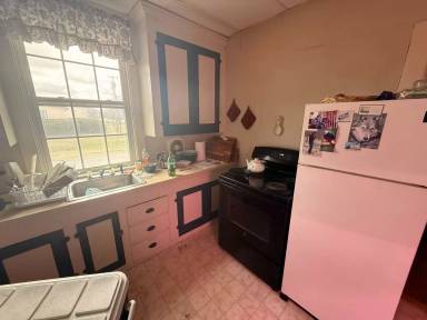 Main picture of 1041 Lower Pln