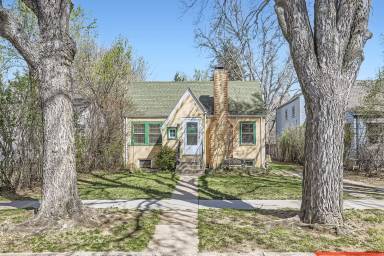 Main picture of 520 S Loomis Ave