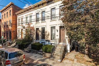 Main picture of 422 Chestnut St