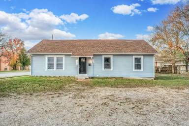 Main picture of 1420 S Campbell Ave