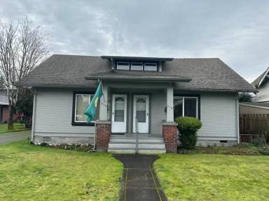 Main picture of 318 5th Ave NW