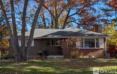 Main picture of 402 Kathleen Dr