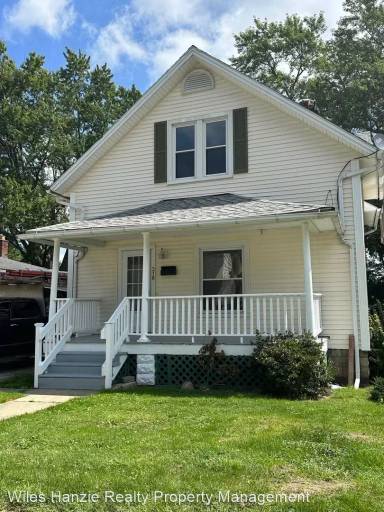 Main picture of 318 Mohican Ave